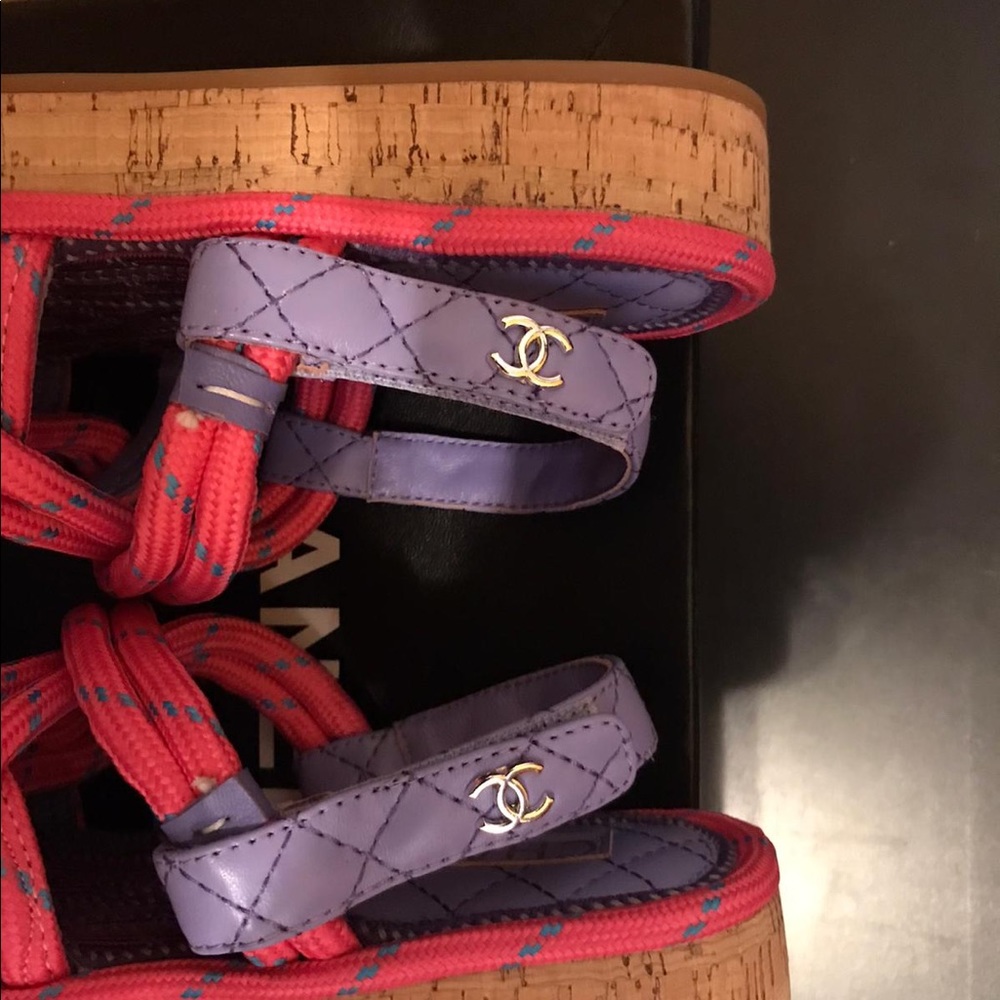Sandals - Picture 2 of 7